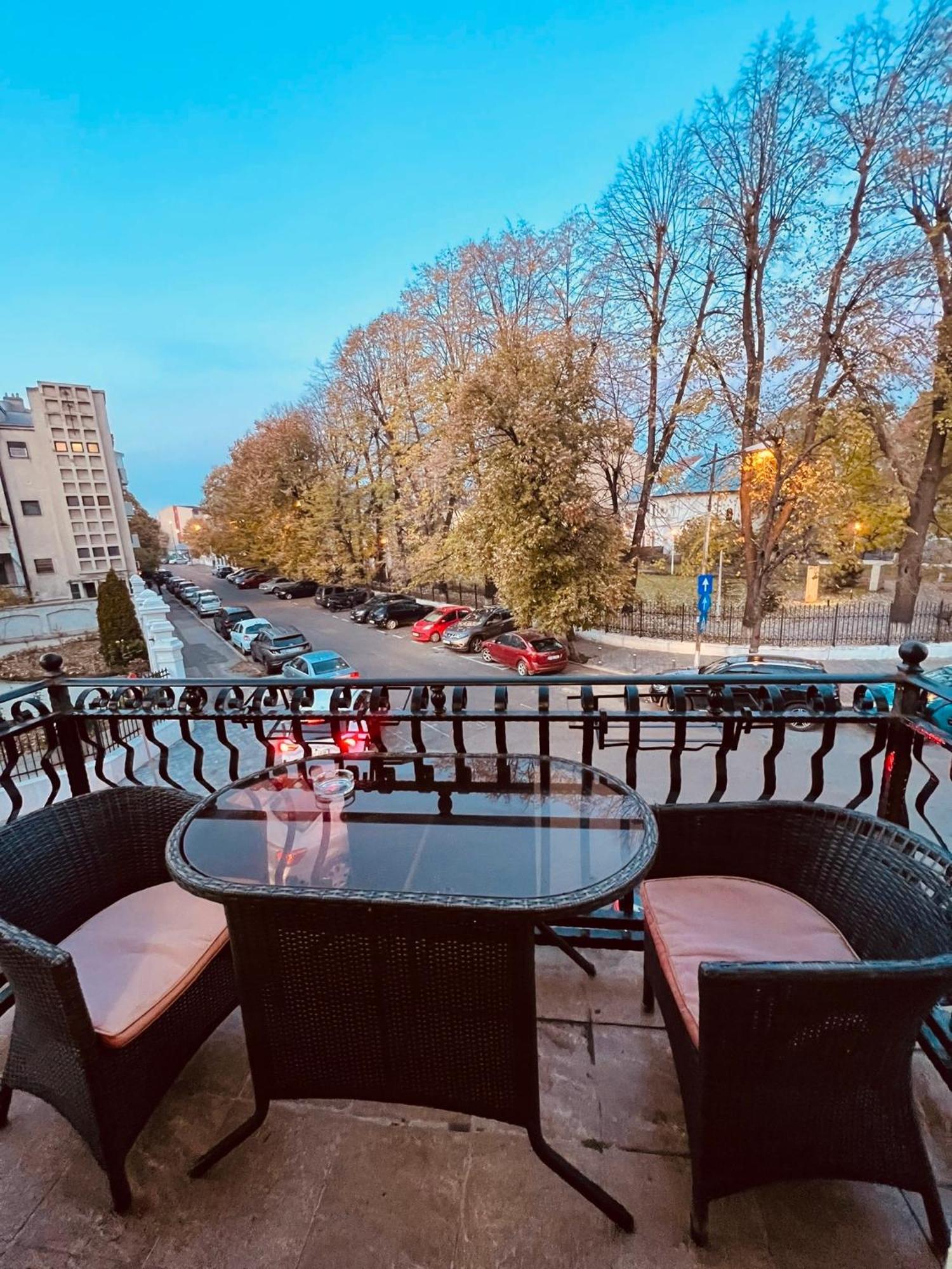 Hotel Evozava Central Bucarest Exterior foto